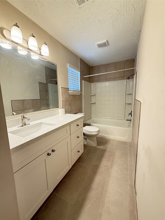 Building Photo - 7535 Hablo Dr
