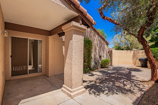 Building Photo - Home for rent in Scottsdale!