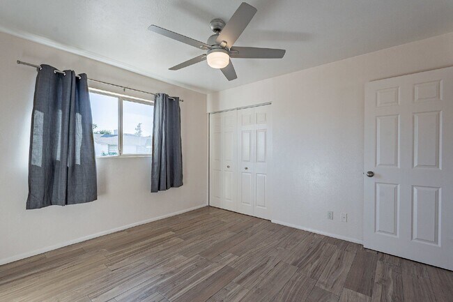 Building Photo - 8416 E Rancho Vista Dr