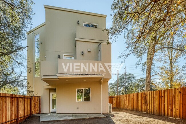 Building Photo - 7437 Antelope Rd