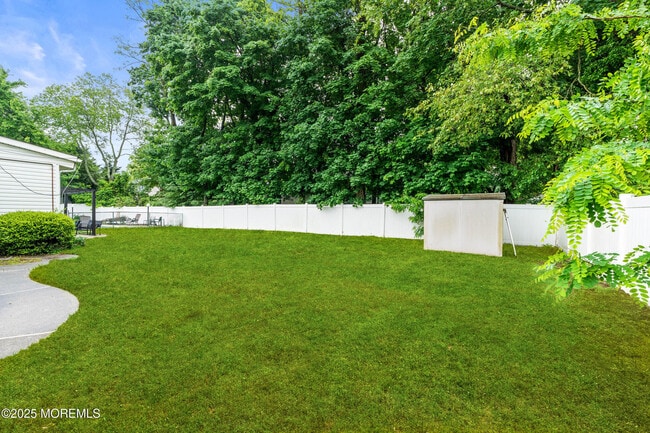 Building Photo - 606 Deal Rd