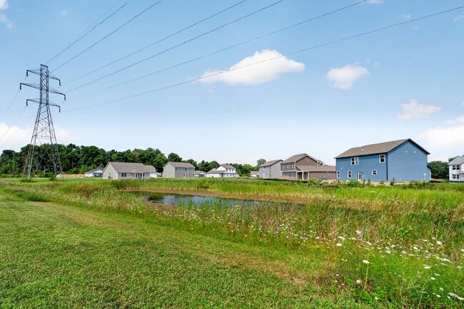 Building Photo - 2905 Shasta Dr