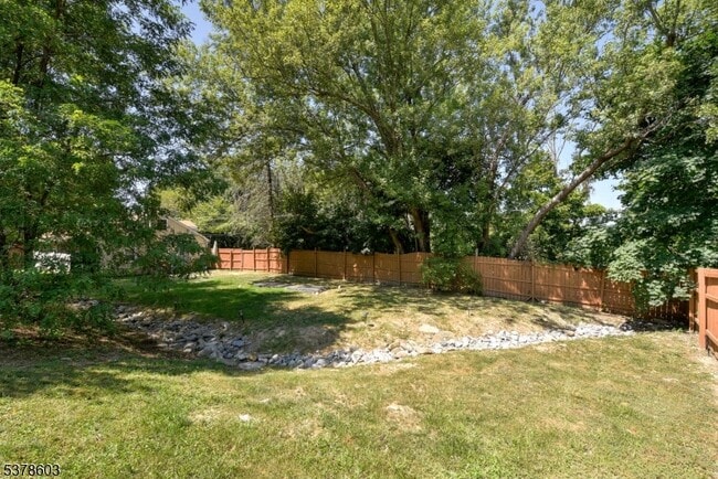 Building Photo - 605 County Rd 565