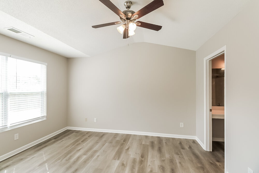 Building Photo - 2325 Bigwood Trail