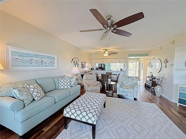 Building Photo - 6205 Shoreline Dr