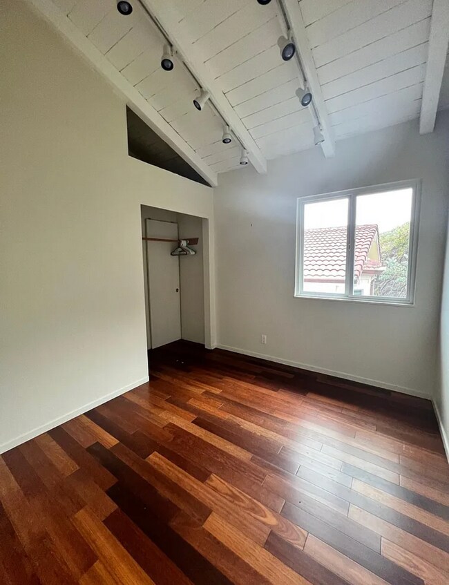 Building Photo - Beautiful 3BD/2BA Hawaii Kai Home | 2-Car Garage | Mountainside Setting