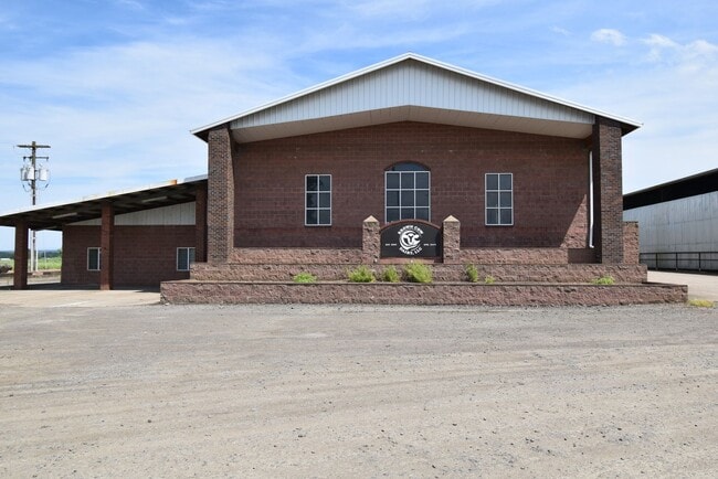 Building Photo - Spacious home on acreage and a Dairy Farm