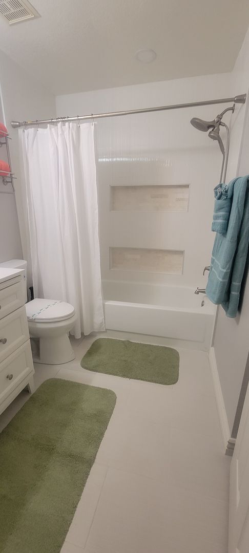 Building Photo - Two bedroom condo - Furnished Seasonal Rental