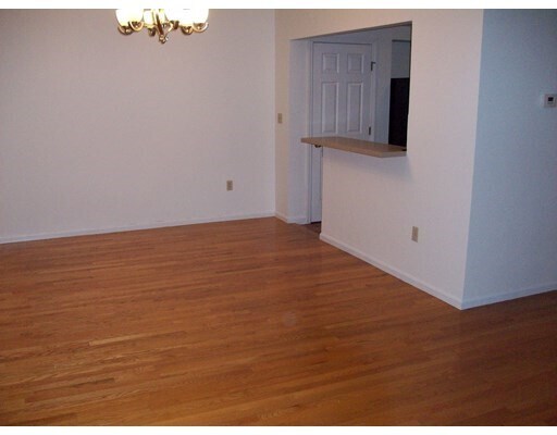 Building Photo - 59 Brainerd Rd