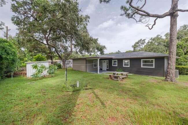 Building Photo - 1477 Pine Brook Dr