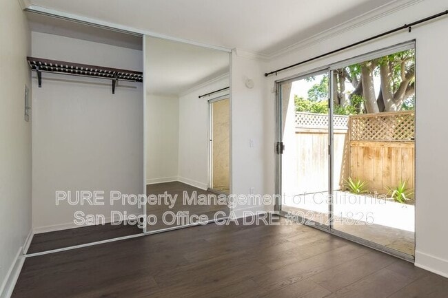 Building Photo - 615 Vine St