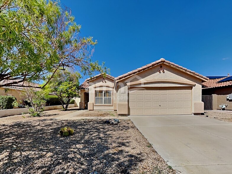 Primary Photo - 10778 W Louise Dr