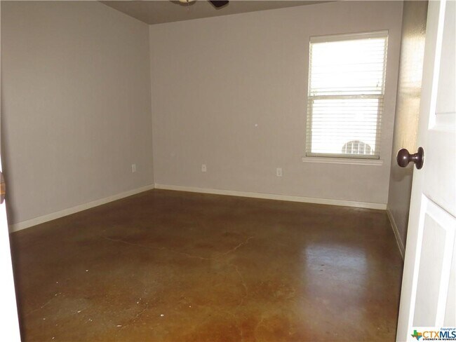 Building Photo - 4409 Brutus Ln