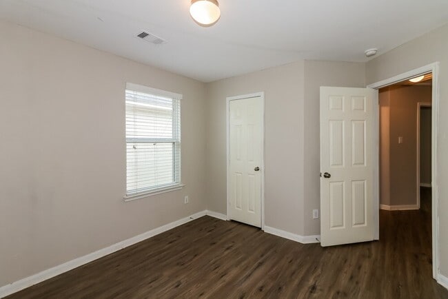 Building Photo - 13038 Rose Landing Dr