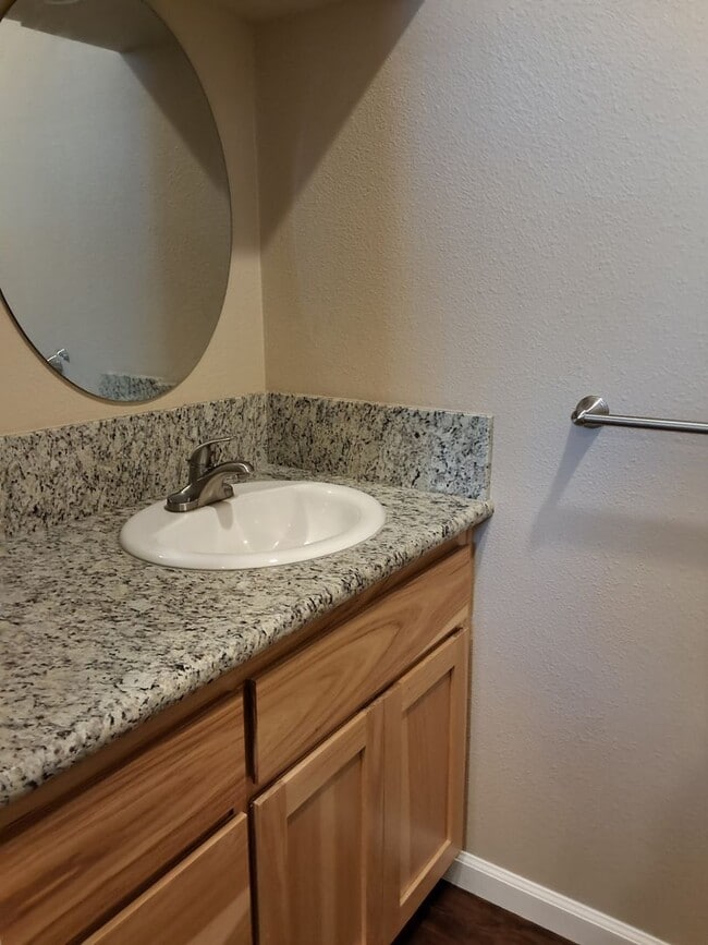 Building Photo - 2204 Estes Rd