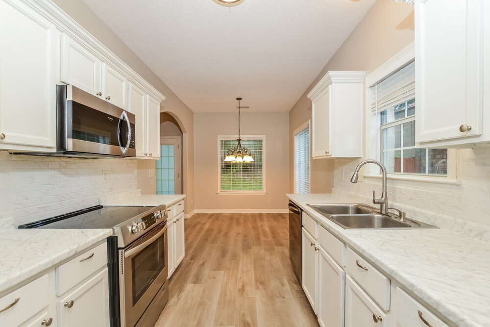 Building Photo - 1140 Casentino St