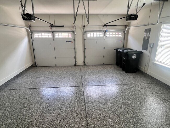 Building Photo - New Construction- One level home with luxurious finishes!