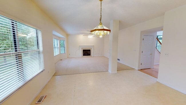 Building Photo - 6498 Ringsend Ct