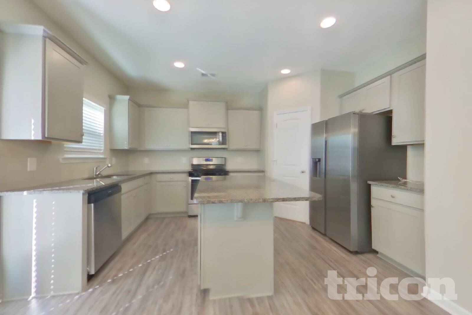 Building Photo - 307 Arbor Cir