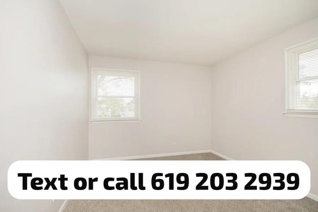 Building Photo - 3508 Maple Ln