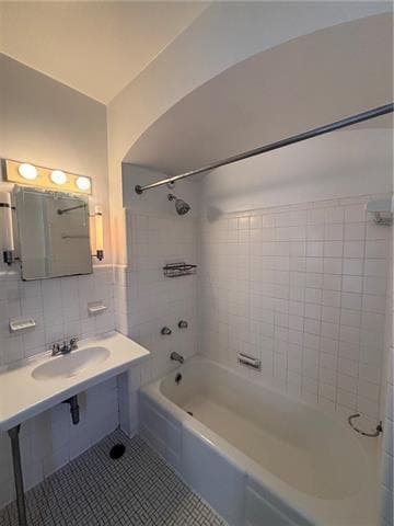 Building Photo - 1582 Jefferson Ave