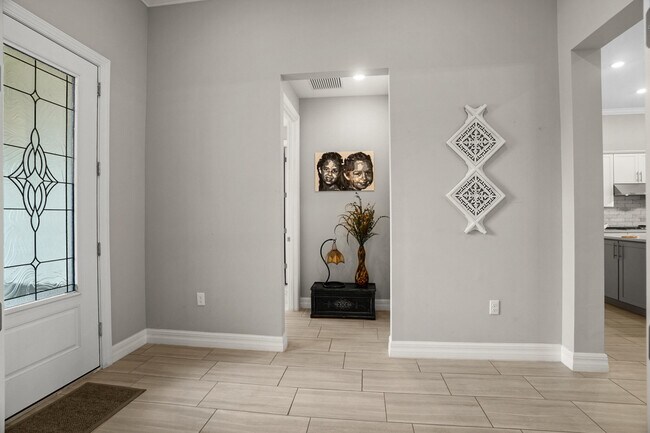 Building Photo - 8324 Pedigree Cir