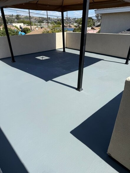 Building Photo - 1474 Gaviota Ave