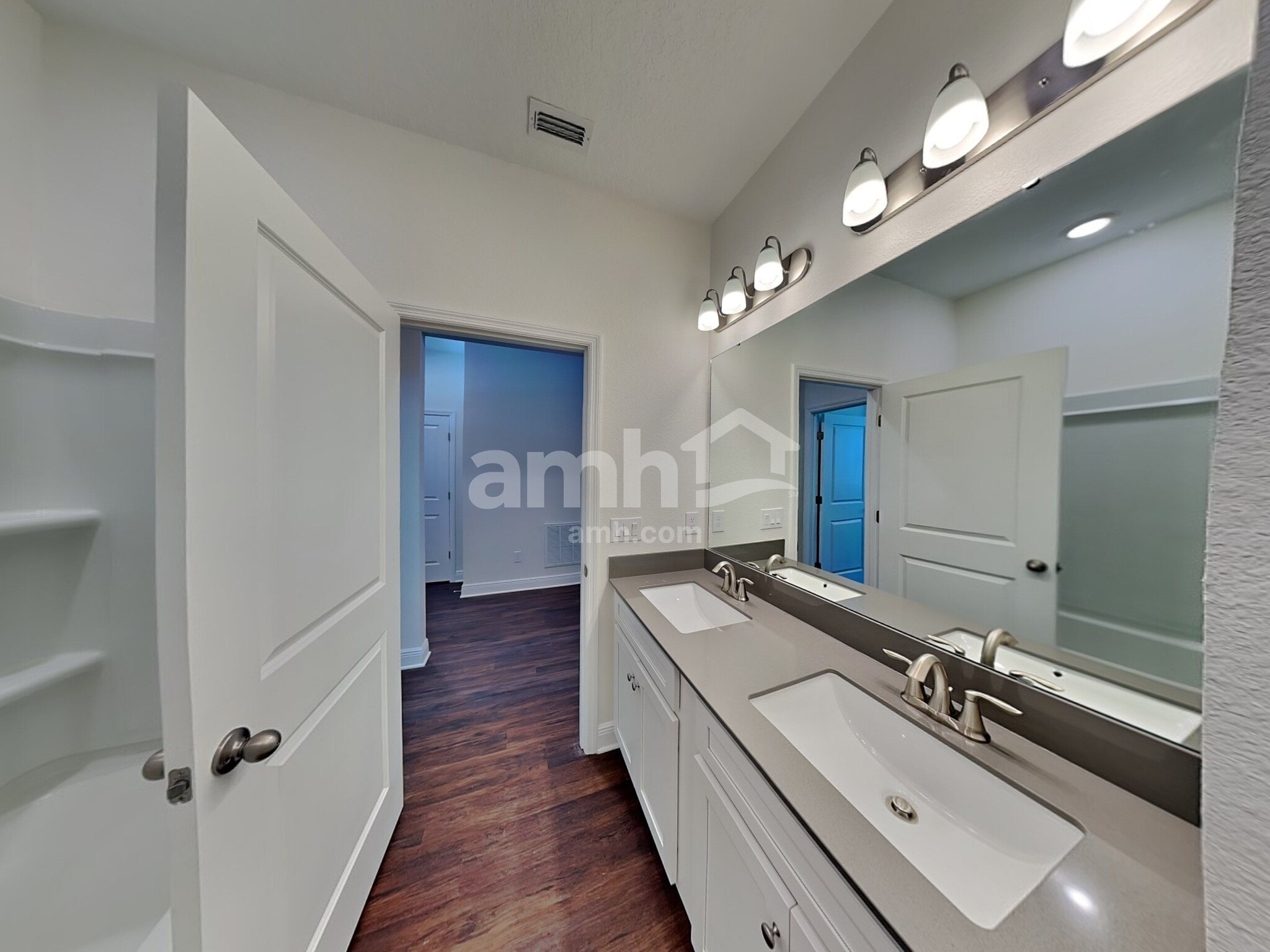 Building Photo - 935 Heavenly Dr