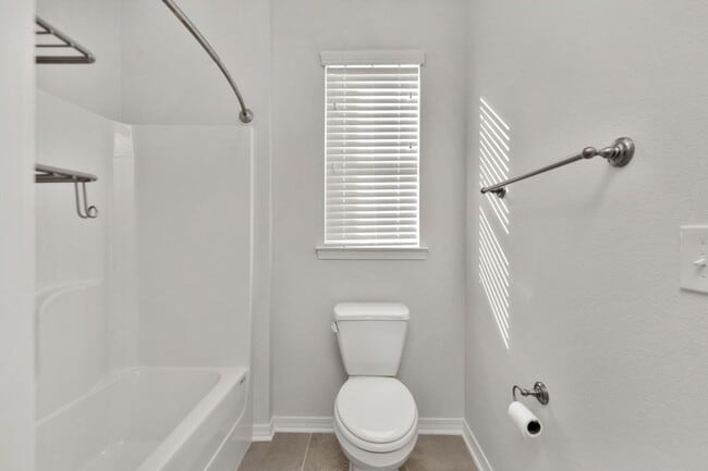 Building Photo - 303 Key Lime Pl