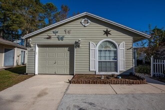 Building Photo - HIllcrest