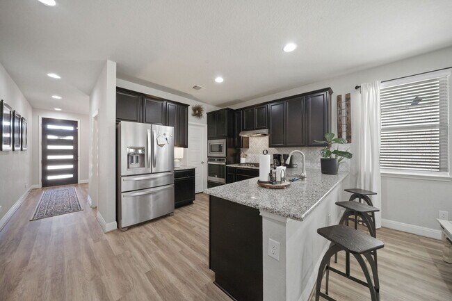 Building Photo - 12930 Renley Cres