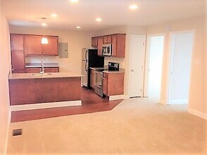 Building Photo - 32 Wyoming St