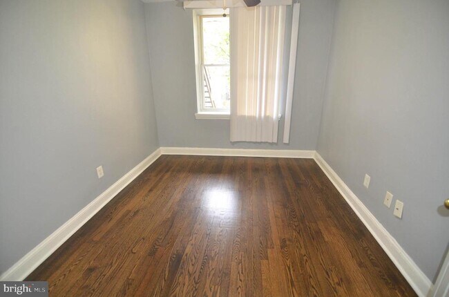 Building Photo - 39 Galveston Pl SW
