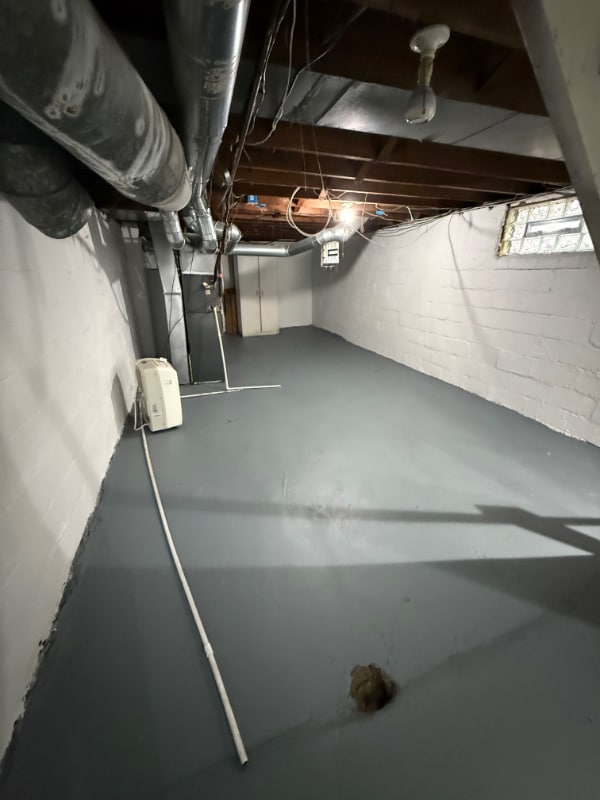 Building Photo - 55 W Lakeview Ave