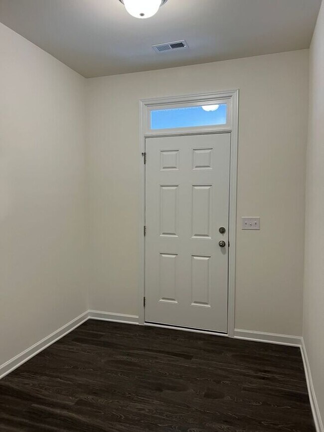 Building Photo - Coming Soon - Gorgeous Home with 3 bedroom...