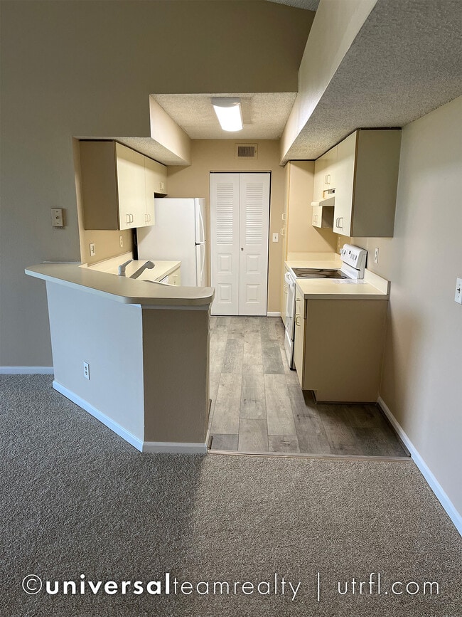 Building Photo - 13605 Eagle Ridge Dr