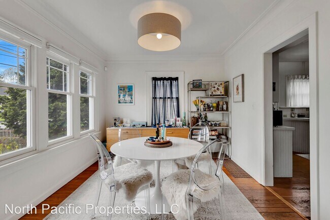 Building Photo - 3 br, 2 bath House - 928 N 90th Street