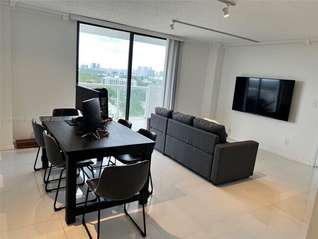 Building Photo - 13499 Biscayne Blvd