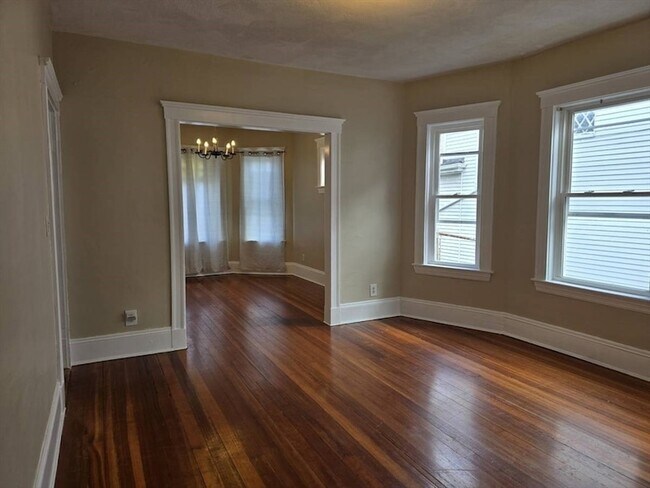 Primary Photo - 43 Warner St