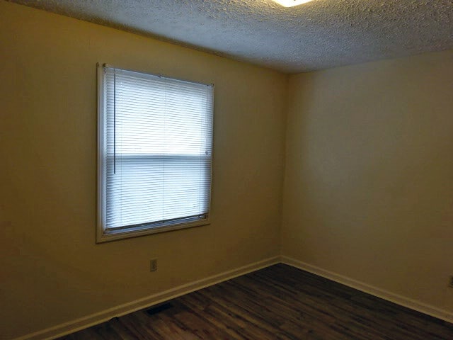 Building Photo - 327 Lucas Ave