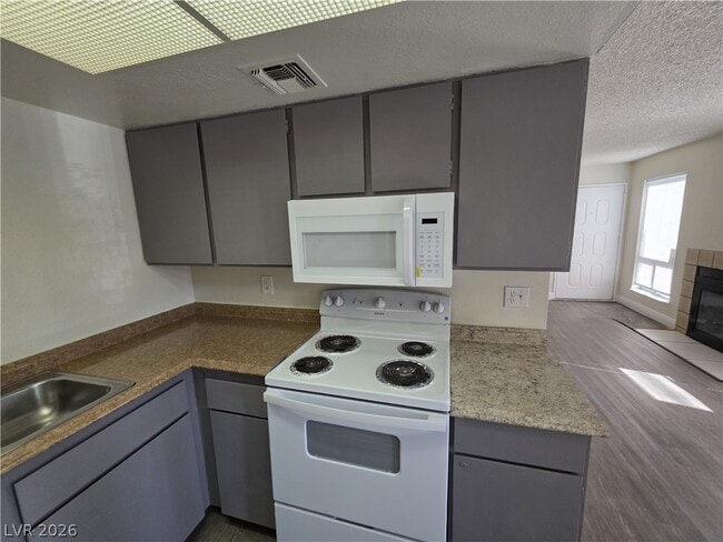 Building Photo - 4941 Newport Cove Dr