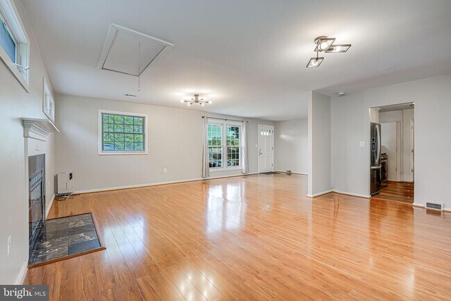 Building Photo - 5924 Cauba Ct