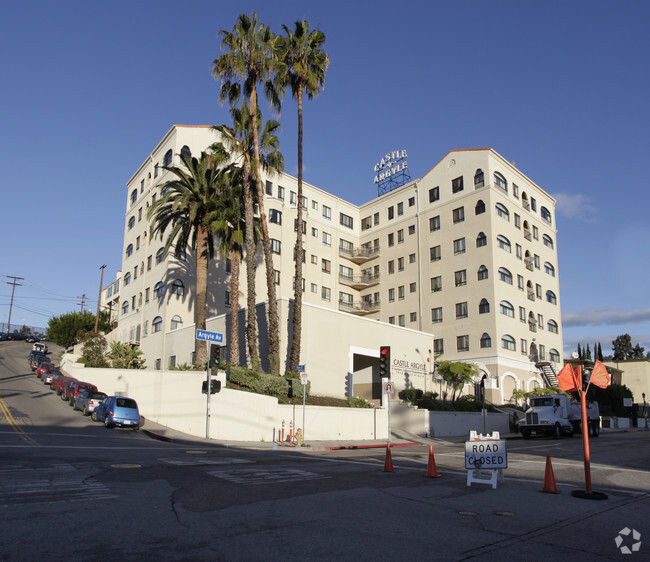 Primary Photo - Castle Argyle Apartments