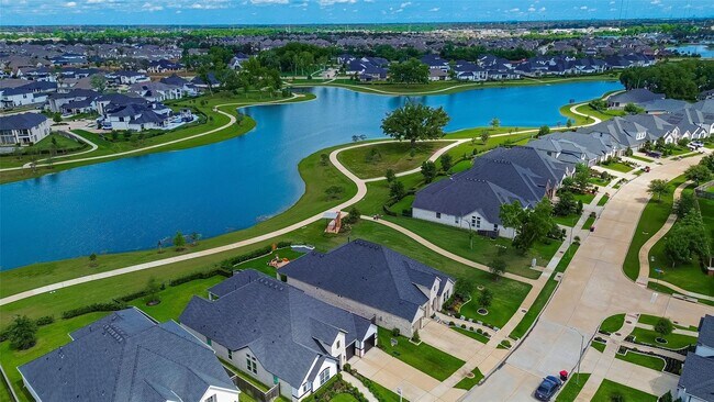 Building Photo - 1635 Delta Oaks Dr