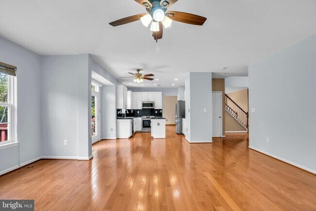 Building Photo - 8142 Tenbrook Dr