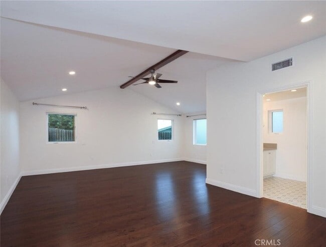 Building Photo - 26771 Menominee Pl