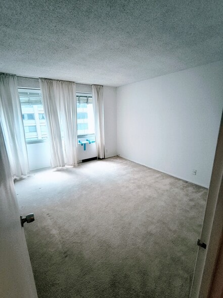 Bedroom 2 - 5500 Friendship Blvd