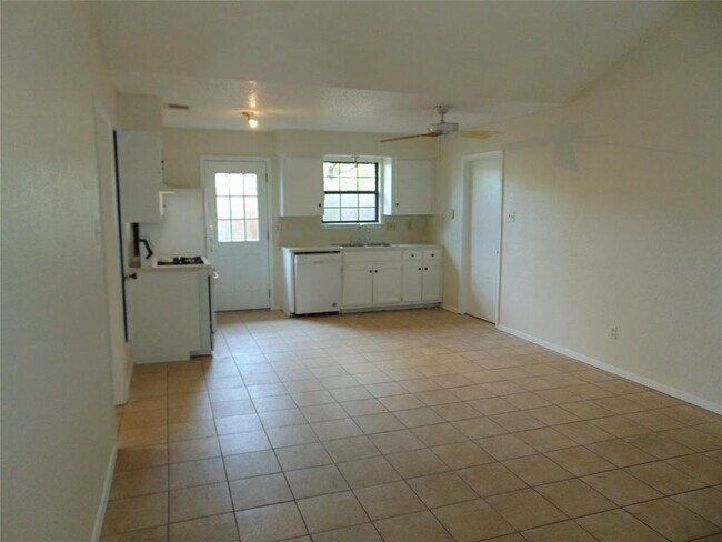 Building Photo - 6501 Bradsher Dr