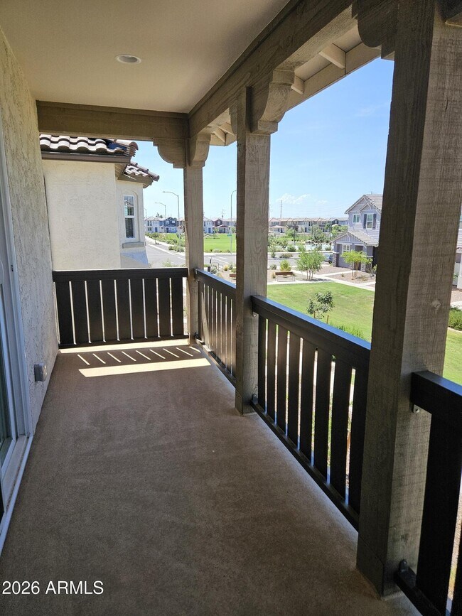 Building Photo - 3357 S Primrose