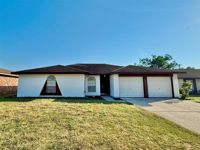 Primary Photo - 5850 Fallengate Dr